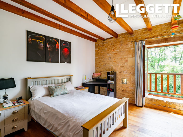 Image No.9-7 Bed House for sale