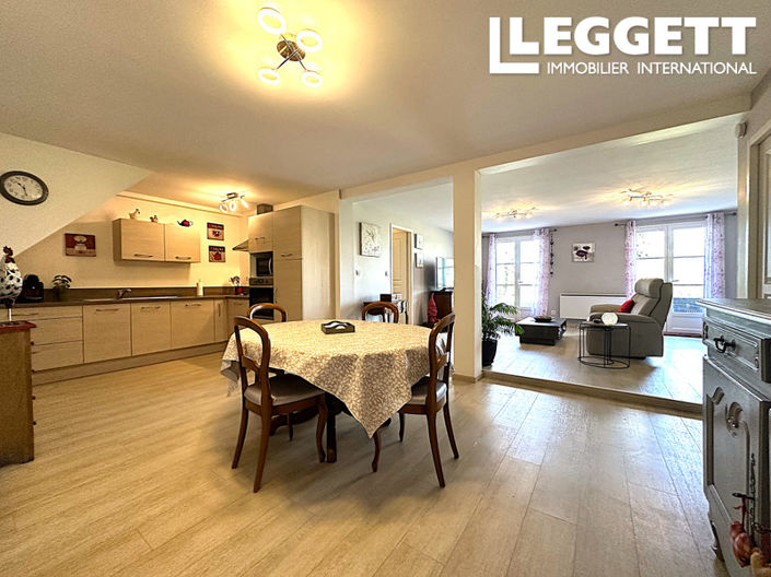 Image No.9-9 Bed House for sale