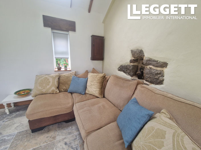 Image No.7-2 Bed House for sale