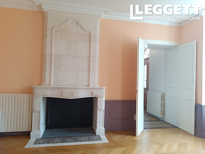 Image No.5-4 Bed Chateaux for sale