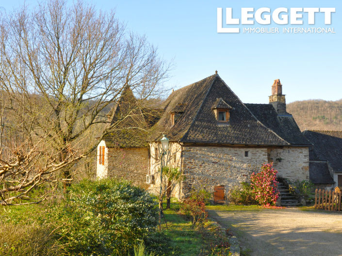 Image No.2-6 Bed House for sale