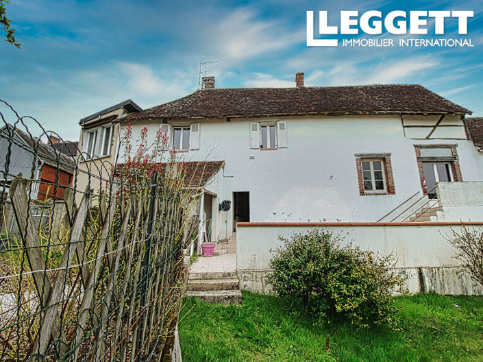 Image No.1-8 Bed House for sale