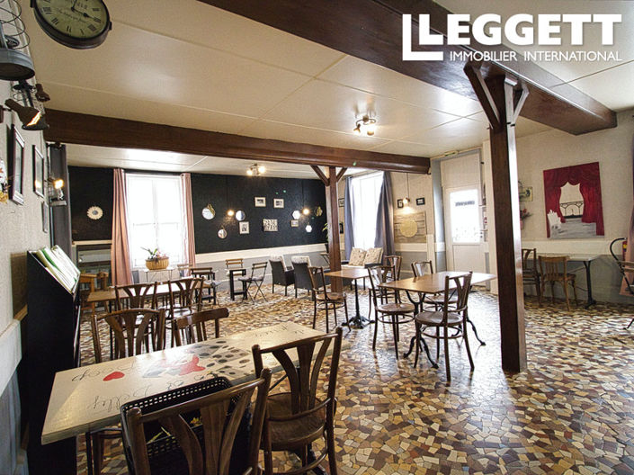 Image No.3-8 Bed House for sale