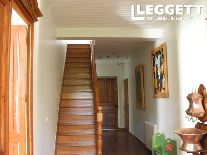 Image No.2-4 Bed House for sale