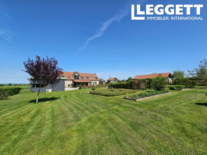 Image No.9-6 Bed House for sale