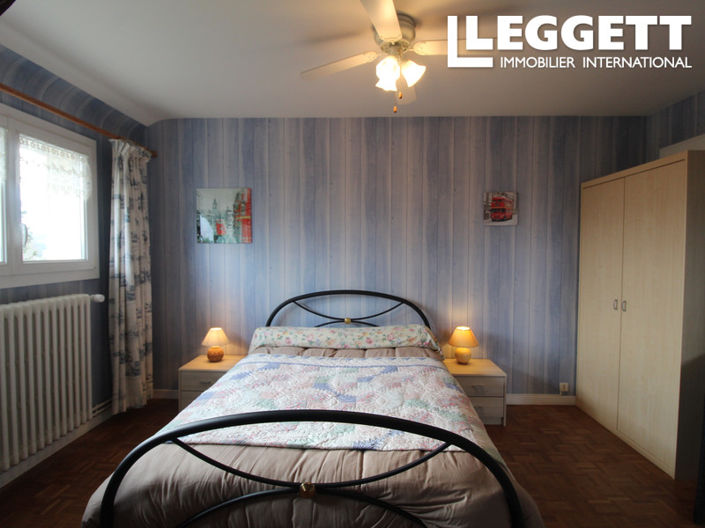 Image No.5-4 Bed House for sale