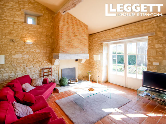 Image No.2-4 Bed House for sale