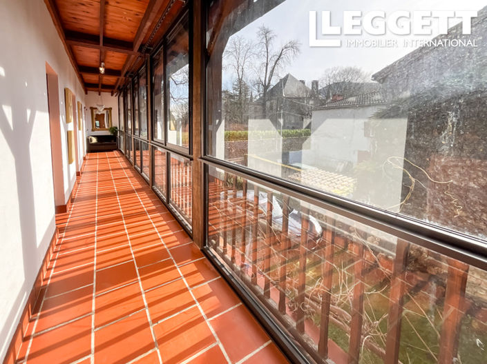 Image No.10-4 Bed House for sale