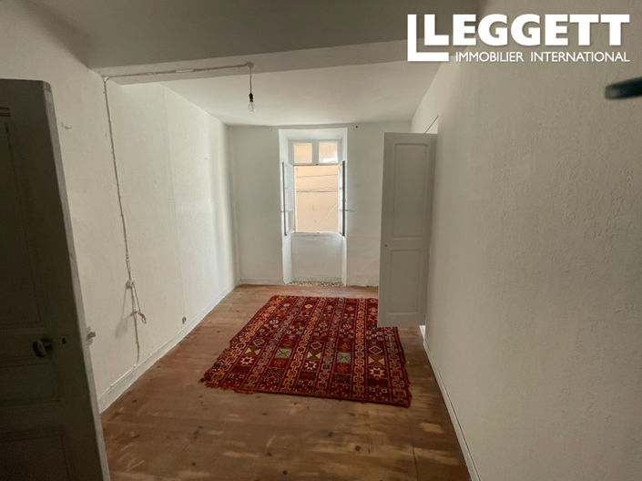 Image No.4-6 Bed House for sale