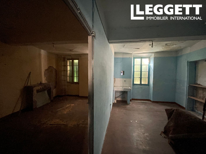 Image No.6-6 Bed House for sale