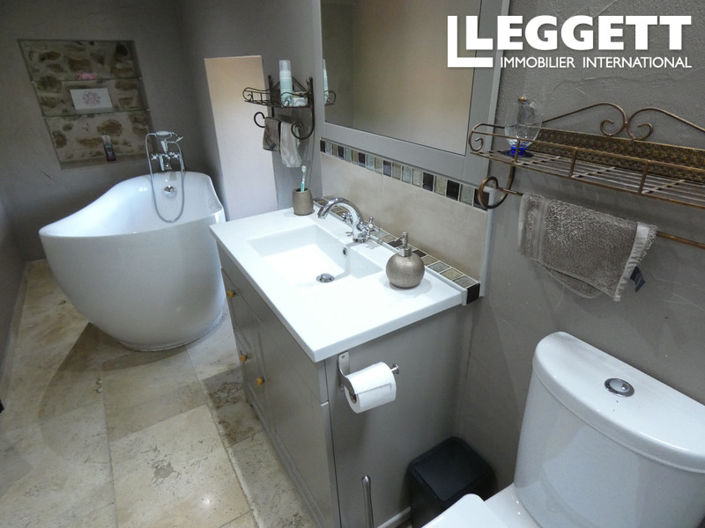 Image No.10-4 Bed House for sale