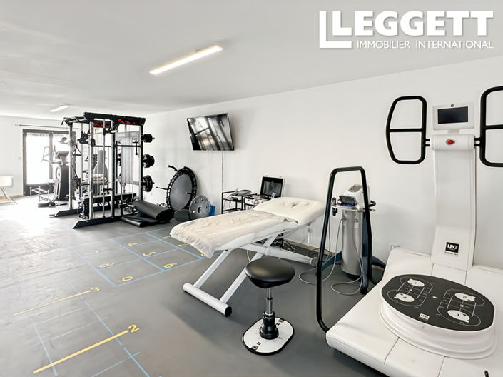 Image No.9-9 Bed House for sale