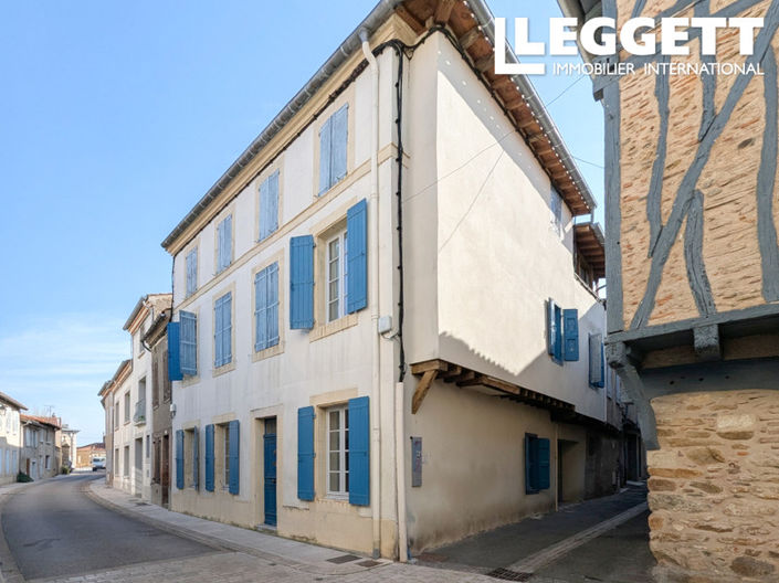 Image No.1-4 Bed House for sale