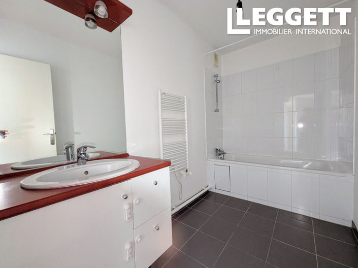 Image No.8-2 Bed Apartment for sale