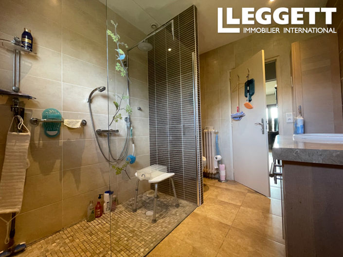 Image No.7-3 Bed House for sale