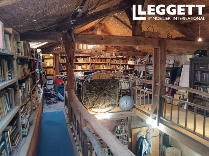 Image No.7-5 Bed House for sale