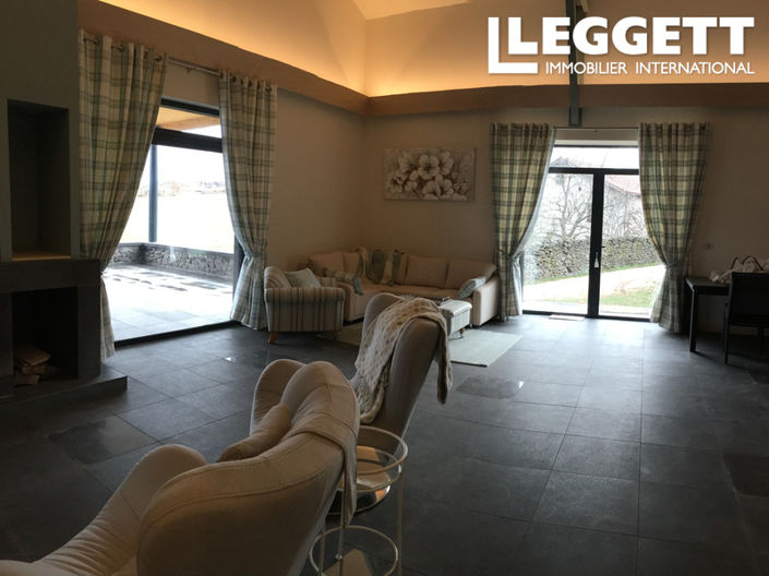 Image No.7-3 Bed House for sale