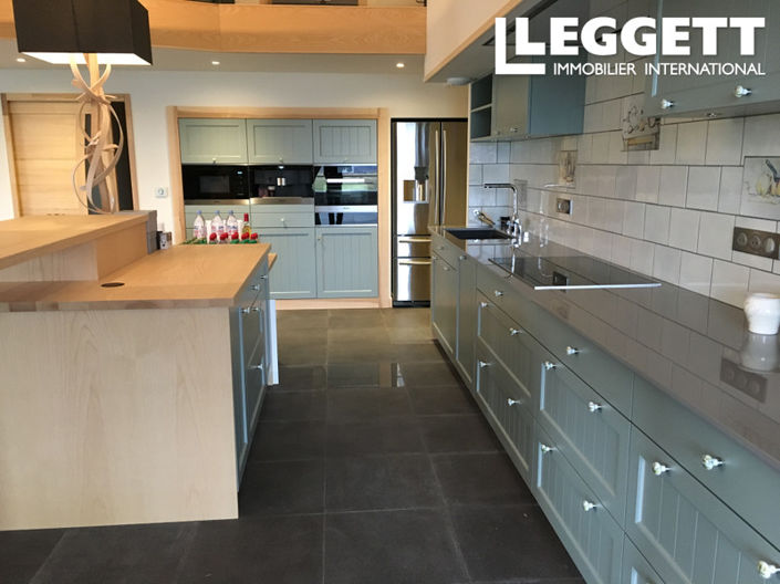 Image No.9-3 Bed House for sale