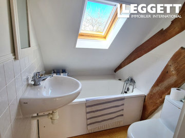 ahr0chm6ly9jzg4uagvzdglhlmltbw8vaw1hz2uvvevom