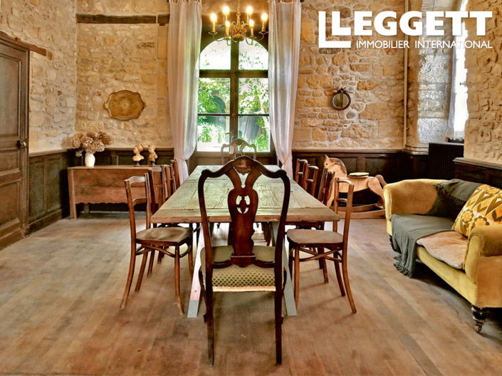 Image No.1-5 Bed House for sale