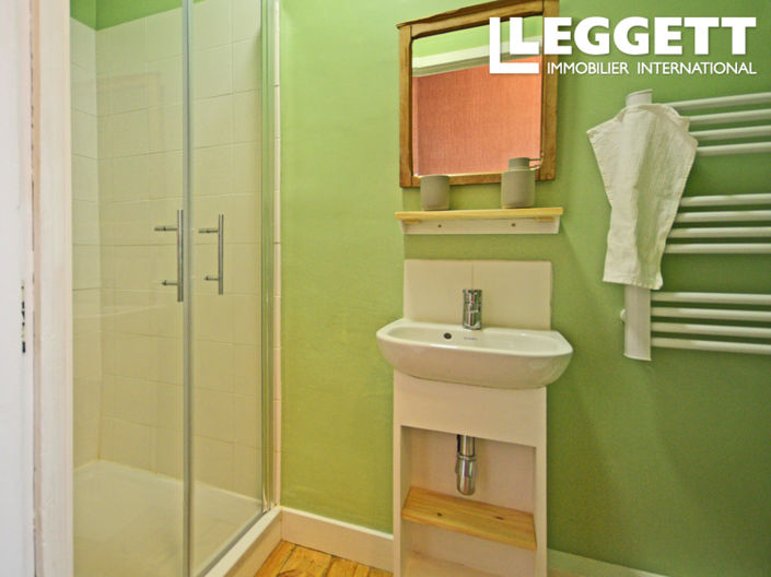 Image No.9-5 Bed House for sale