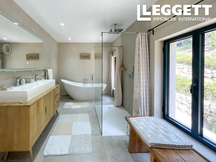 Image No.6-5 Bed House for sale