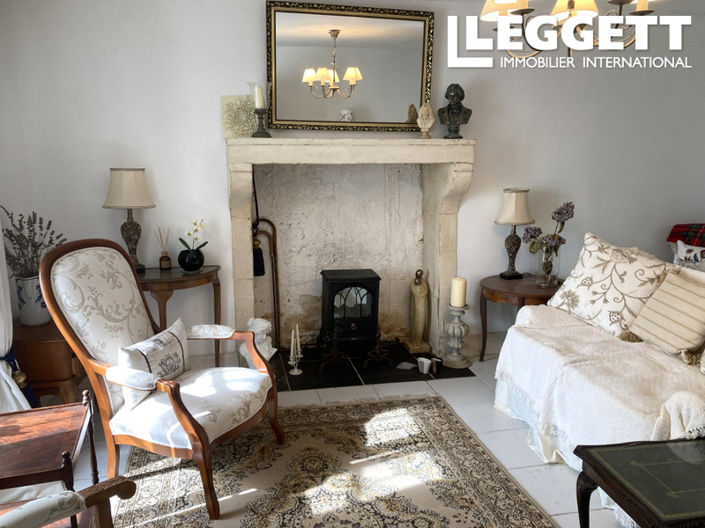 Image No.2-4 Bed House for sale