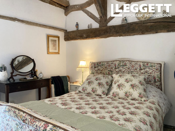 Image No.8-4 Bed House for sale