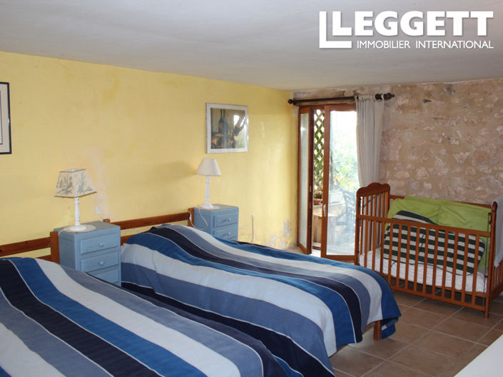 Image No.5-4 Bed House for sale