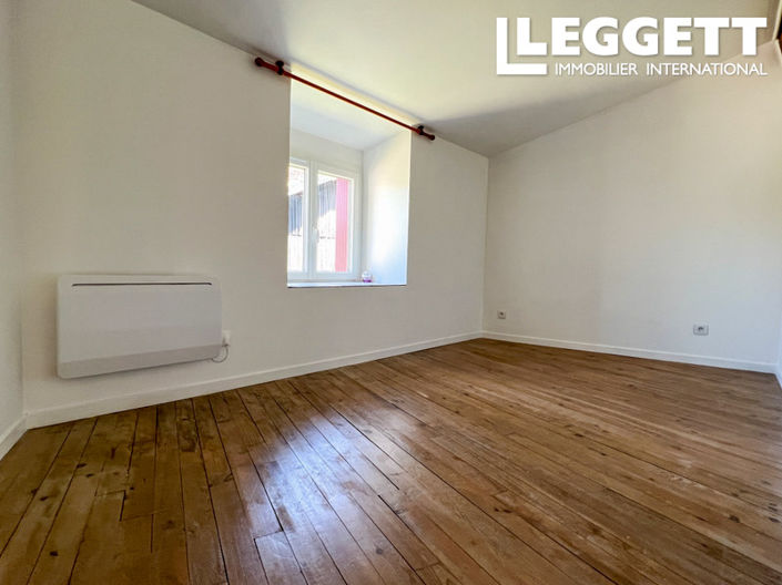 Image No.6-2 Bed House for sale