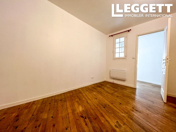 Image No.8-2 Bed House for sale