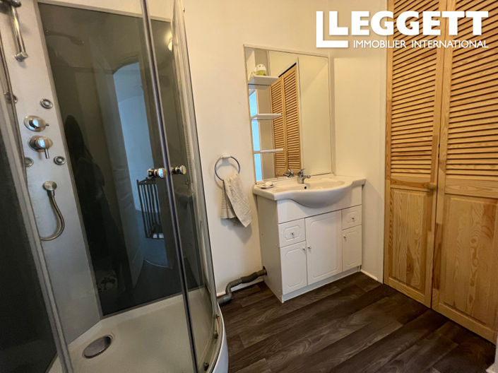 Image No.9-2 Bed House for sale