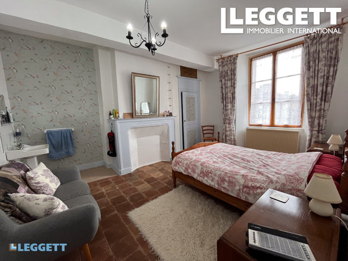 Image No.7-3 Bed House for sale