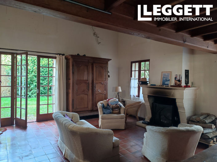 Image No.1-2 Bed House for sale