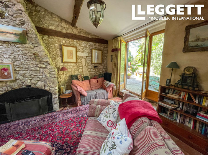 Image No.6-7 Bed House for sale