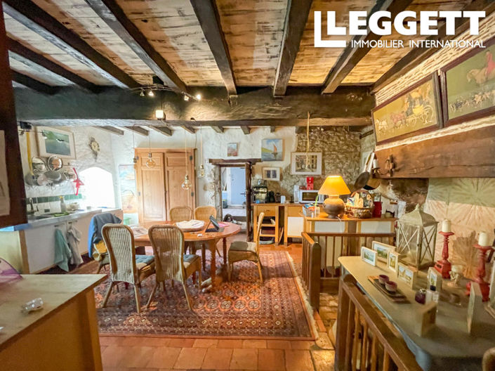 Image No.8-7 Bed House for sale