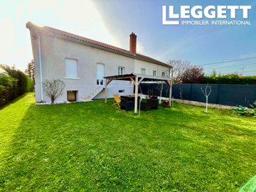 1 - Montrond-les-Bains, House