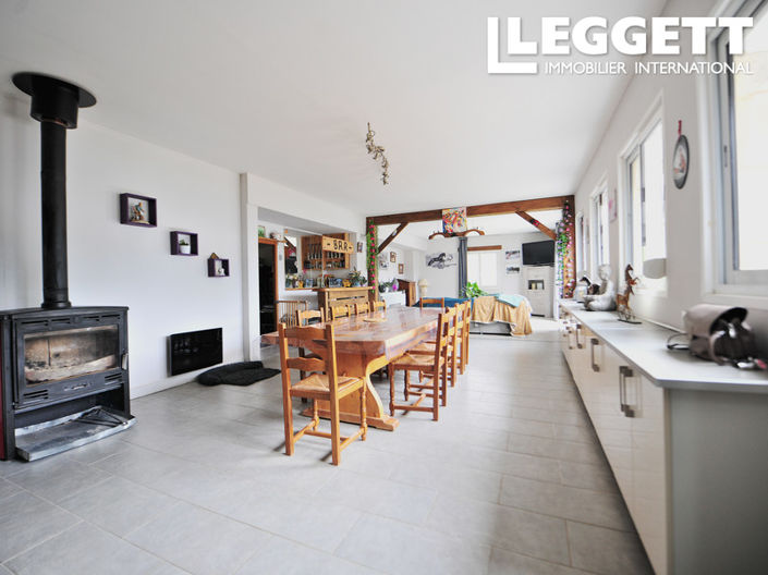 Image No.5-4 Bed House for sale