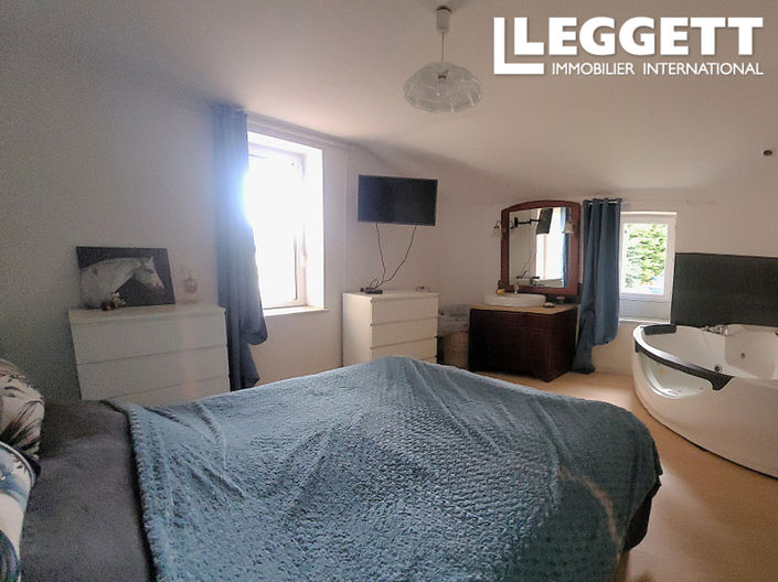 Image No.7-4 Bed House for sale