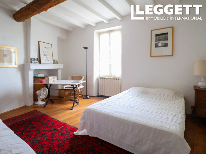 Image No.9-4 Bed House for sale