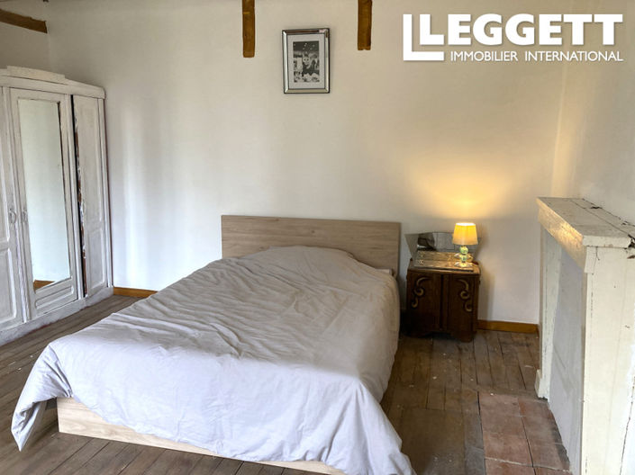 Image No.7-5 Bed House for sale