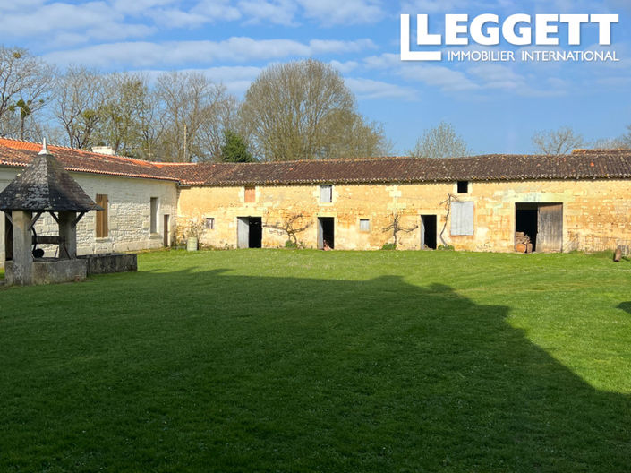 Image No.10-10 Bed Chateaux for sale