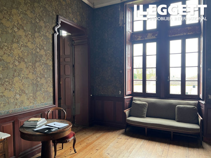 Image No.7-10 Bed Chateaux for sale