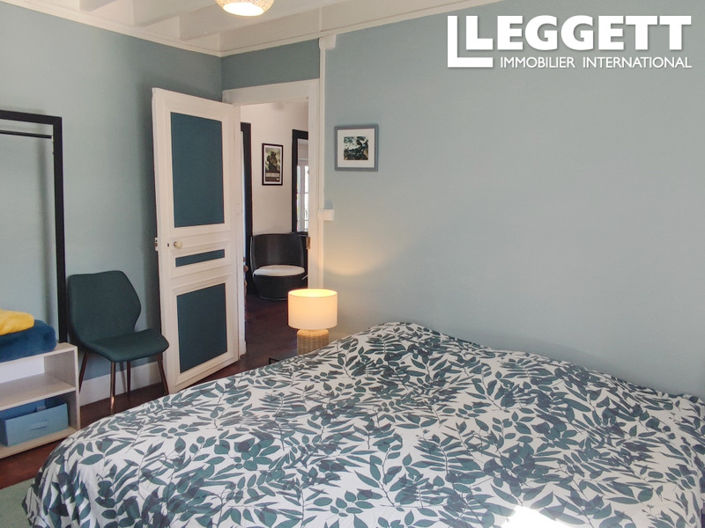 Image No.8-4 Bed House for sale