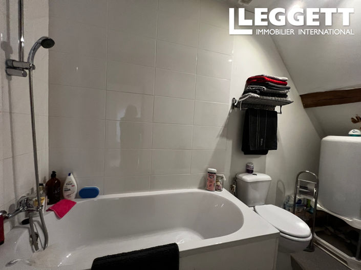 Image No.10-2 Bed House for sale