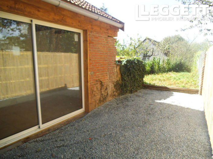 Image No.9-2 Bed House for sale