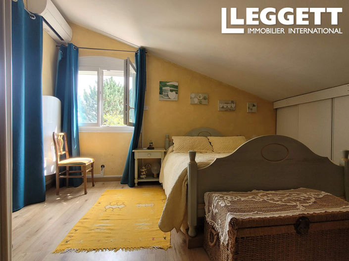 Image No.9-2 Bed House for sale