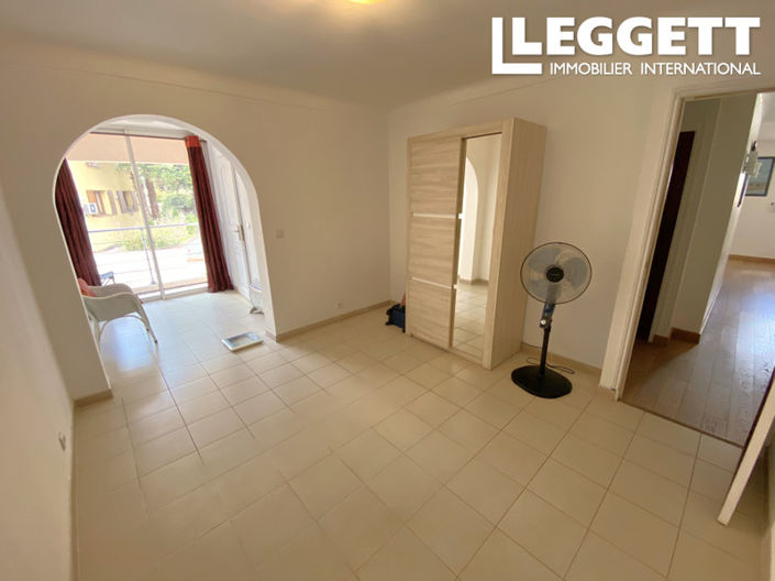 Image No.9-3 Bed House for sale