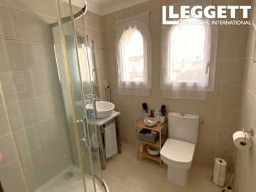 ahr0chm6ly9jzg4uagvzdglhlmltbw8vaw1hz2uvvevom