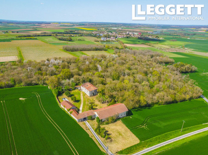 Image No.1-6 Bed Chateaux for sale